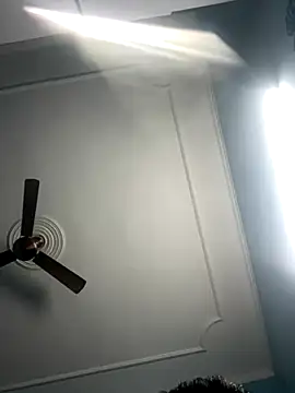 Snapshot of johnyncr chatting on 24, 11, 2025 johnyncr online show from 24, 11, 2025