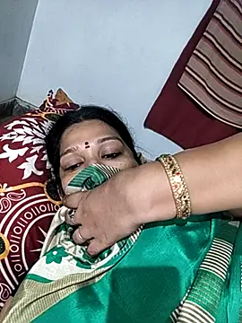 Snapshot of sutari84 chatting on 30, 9, 2025 sutari84 online show from 30, 9, 2025