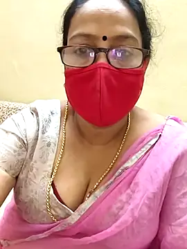 Snapshot of heera-rani chatting on 15, 10, 2025 heera-rani online show from 15, 10, 2025