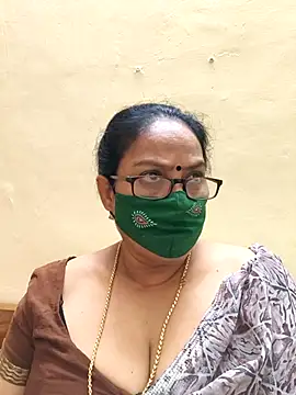 Snapshot of heera-rani chatting on 17, 10, 2025 heera-rani online show from 17, 10, 2025