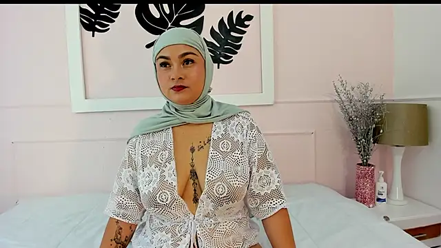 Snapshot of azaharaaa_ chatting on 30, 9, 2025 azaharaaa online show from 30, 9, 2025