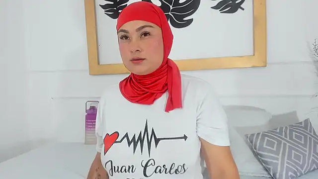 Snapshot of azaharaaa_ chatting on 25, 10, 2025 azaharaaa online show from 25, 10, 2025