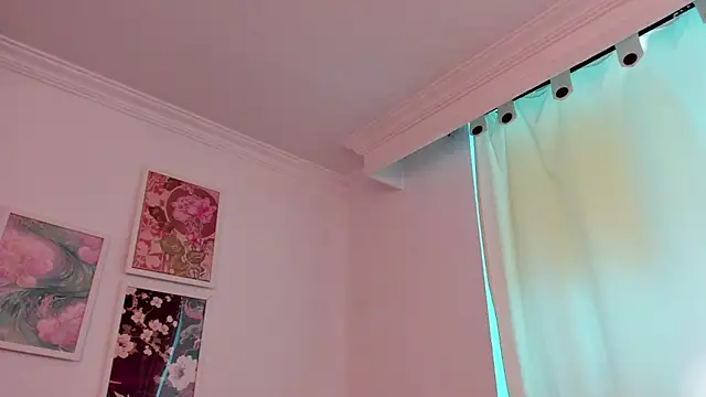 canelleGarces online show from 4, 4, 2026