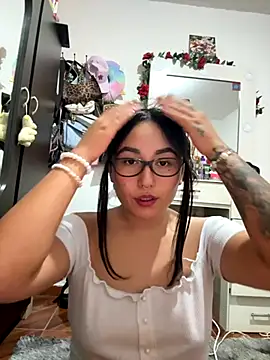 Snapshot of saranghae_ chatting on 16, 9, 2025 saranghae online show from 16, 9, 2025