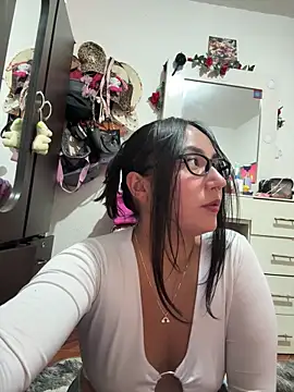 Snapshot of saranghae_ chatting on 6, 10, 2025 saranghae online show from 6, 10, 2025