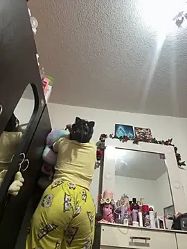 Snapshot of saranghae_ chatting on 15, 10, 2025 saranghae online show from 15, 10, 2025