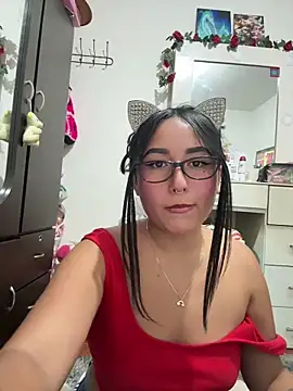 Snapshot of saranghae_ chatting on 28, 10, 2025 saranghae online show from 28, 10, 2025