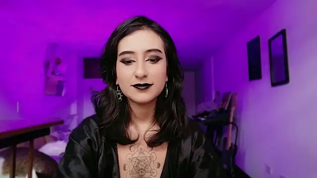 Snapshot of atenea_dragon__ chatting on 17, 12, 2025 atenea dragon online show from 17, 12, 2025