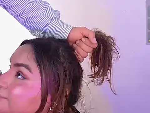 Snapshot of laurale_phillipe chatting on 24, 2, 2026 laurale phillipe online show from 24, 2, 2026