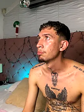 Snapshot of dominik_thompson777 chatting on 19, 11, 2025 dominik thompson777 online show from 19, 11, 2025