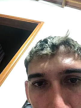 Snapshot of dominik_thompson777 chatting on 27, 11, 2025 dominik thompson777 online show from 27, 11, 2025