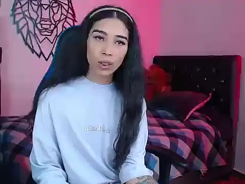 Snapshot of Sweet-Cris chatting on 6, 7, 2026 Sweet-Cris online show from 6, 7, 2026