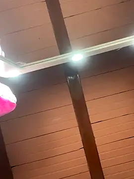 Rachellcooperrr online show from 15, 12, 2025