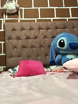 Rachellcooperrr online show from 12, 3, 2026