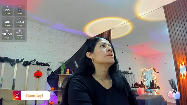 Snapshot of BLUE_TAY1 chatting on 17, 10, 2025 BLUE TAY1 online show from 17, 10, 2025