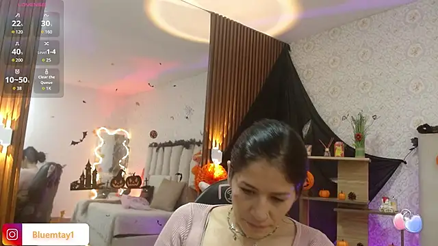 Snapshot of BLUE_TAY1 chatting on 31, 10, 2025 BLUE TAY1 online show from 31, 10, 2025