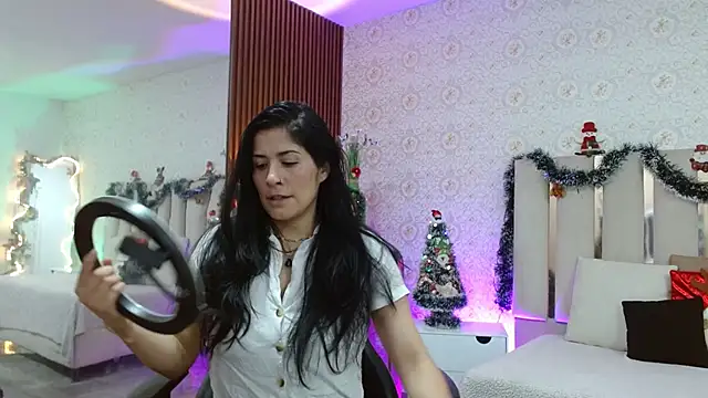 Snapshot of BLUE_TAY1 chatting on 2, 12, 2025 BLUE TAY1 online show from 2, 12, 2025