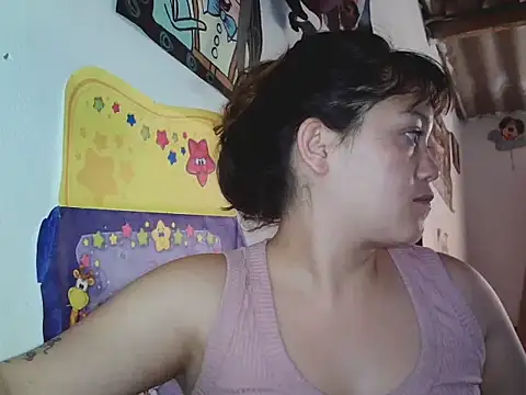 Snapshot of chanito_1421 chatting on 8, 9, 2025 chanito 1421 online show from 8, 9, 2025