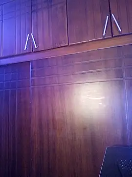 kit hott online show from 21, 4, 2026