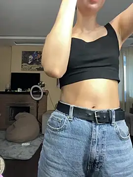 Snapshot of Miranda_Kerry chatting on 9, 11, 2025 Miranda Kerry online show from 9, 11, 2025