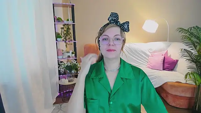 YourUniverser online show from 21, 9, 2025