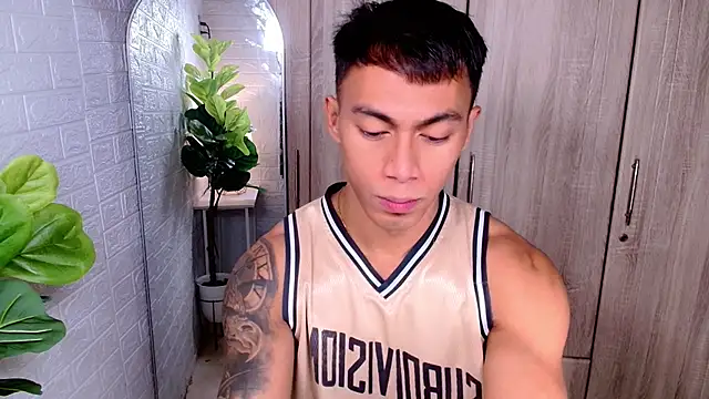 Snapshot of PinooyMilker chatting on 7, 10, 2025 PinooyMilker online show from 7, 10, 2025