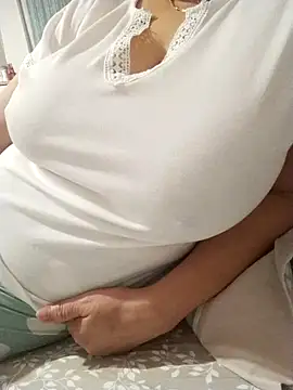 Snapshot of zerdaliii chatting on 4, 11, 2025 zerdaliii online show from 4, 11, 2025