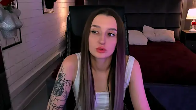 Snapshot of AliceLids chatting on 20, 9, 2025 AliceLids online show from 20, 9, 2025