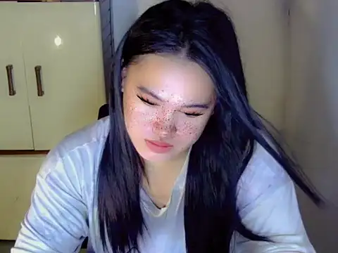 Snapshot of Annierose_ts chatting on 15, 12, 2025 Annierose ts online show from 15, 12, 2025