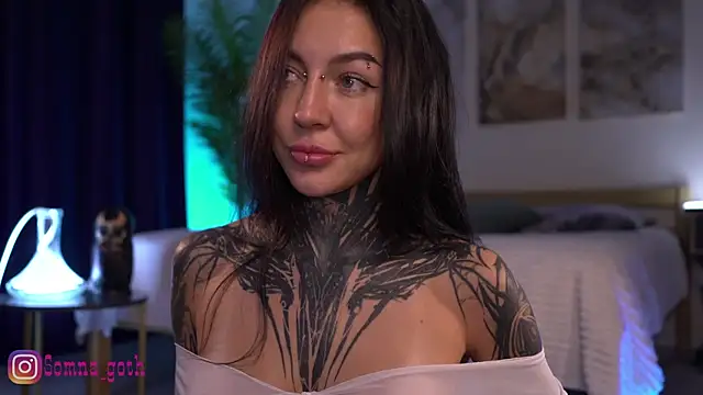 Alise Eve  online show from 9, 5, 2026