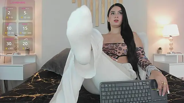 natachadiaz  online show from 30, 10, 2025