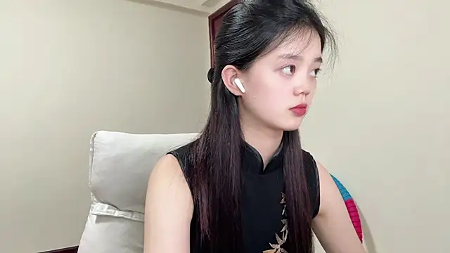 Nicole-13 online show from 17, 5, 2026