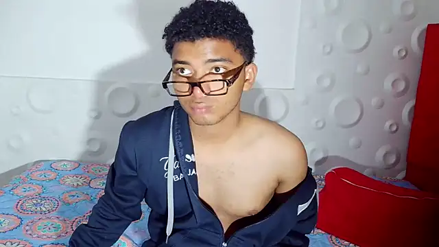 felipecams123 online show from 22, 12, 2025