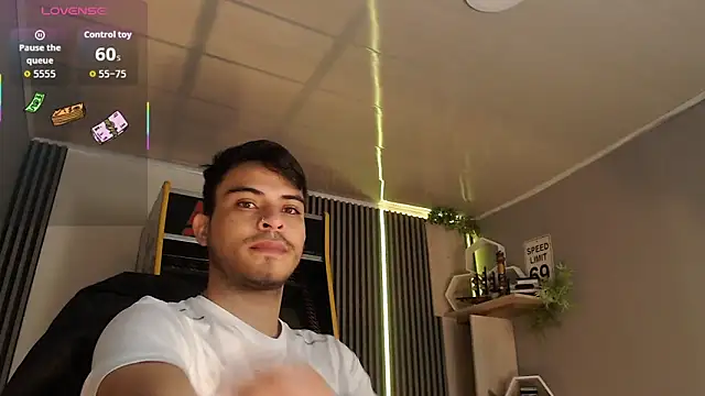 Snapshot of Bastian_MCcormick chatting on 6, 10, 2025 Bastian MCcormick online show from 6, 10, 2025