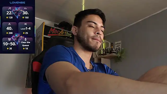 Snapshot of Bastian_MCcormick chatting on 5, 11, 2025 Bastian MCcormick online show from 5, 11, 2025