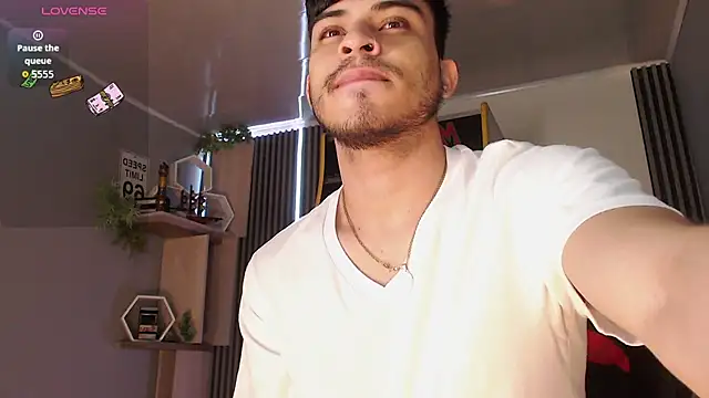 Snapshot of Bastian_MCcormick chatting on 27, 11, 2025 Bastian MCcormick online show from 27, 11, 2025