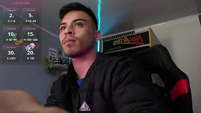 Snapshot of Bastian_MCcormick chatting on 30, 11, 2025 Bastian MCcormick online show from 30, 11, 2025