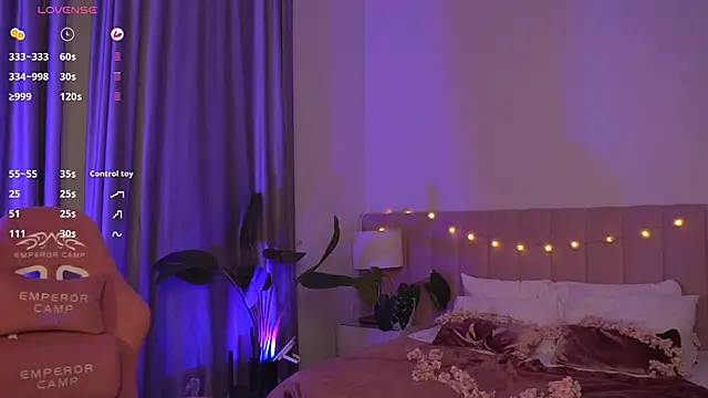 Snapshot of MissBunnyDoll chatting on 25, 9, 2025 MissBunnyDoll online show from 25, 9, 2025