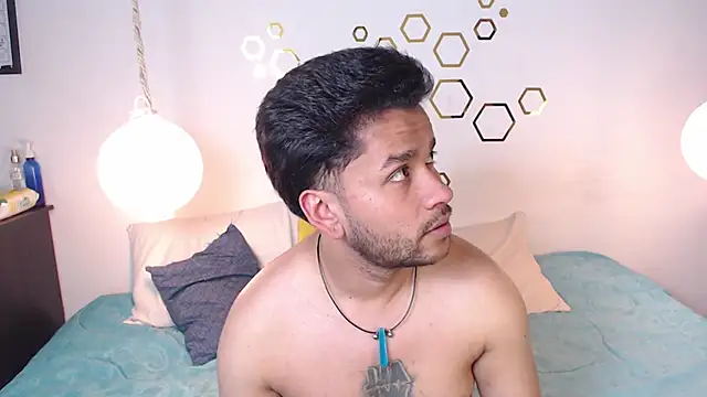 Snapshot of Provincute chatting on 17, 11, 2025 Provincute online show from 17, 11, 2025