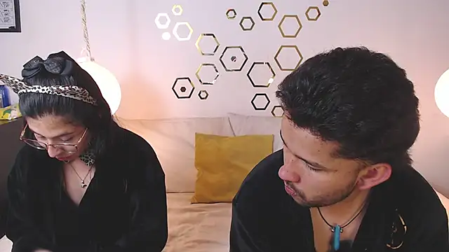 Snapshot of Provincute chatting on 30, 11, 2025 Provincute online show from 30, 11, 2025