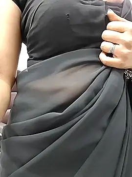 Snapshot of SEEMA_127 chatting on 8, 11, 2025 SEEMA 127 online show from 8, 11, 2025