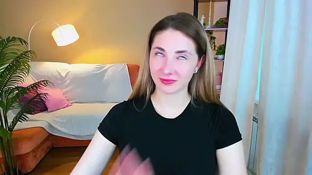 Snapshot of SensitiveSooul chatting on 4, 10, 2025 SensitiveSooul online show from 4, 10, 2025