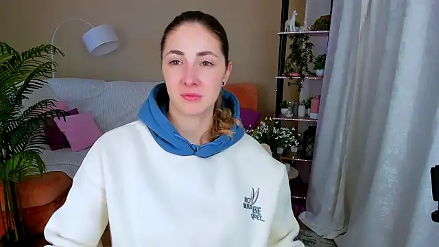 Snapshot of SensitiveSooul chatting on 5, 10, 2025 SensitiveSooul online show from 5, 10, 2025