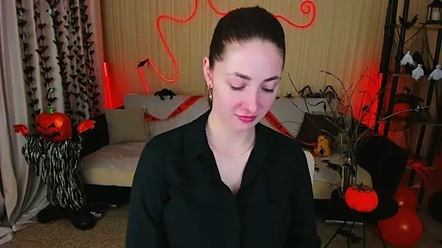 Snapshot of SensitiveSooul chatting on 29, 10, 2025 SensitiveSooul online show from 29, 10, 2025