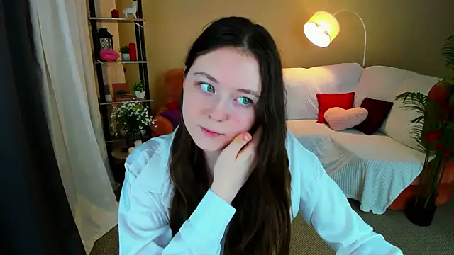 AlluringLookk online show from 16, 2, 2026