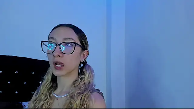 LauMiller online show from 15, 10, 2025