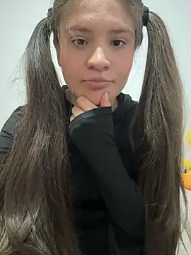 Emilyybennet  online show from 21, 3, 2026