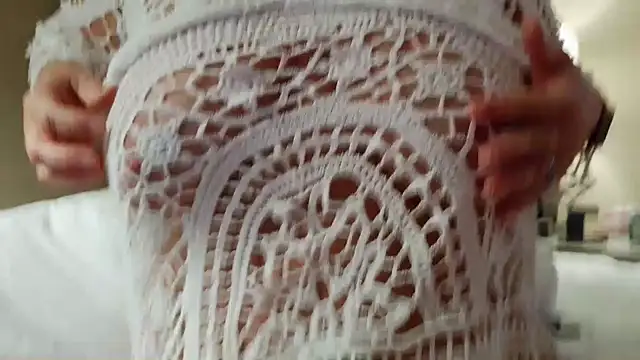 Snapshot of herguiltypleasure chatting on 27, 11, 2025 herguiltypleasure online show from 27, 11, 2025