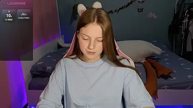 Snapshot of stefaniyaaa chatting on 12, 9, 2025 stefaniyaaa online show from 12, 9, 2025