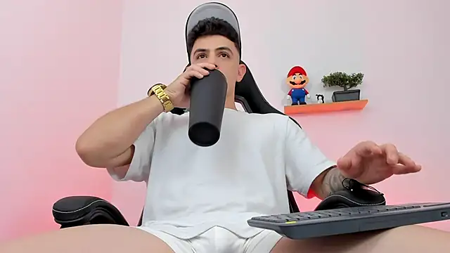 Mikecooper online show from 21, 2, 2026